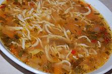 Ciorba cu taitei si fasole